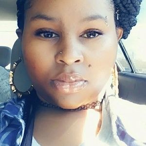 Meet your Posher, Shareka